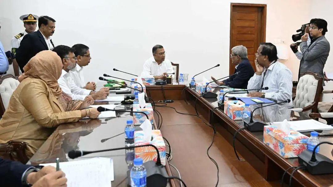 ঢাকার উত্তর-দক্ষিণে বর্জ্য থেকে বিদ্যুৎ প্রকল্প নিয়ে প্রধানমন্ত্রীর বৈঠক